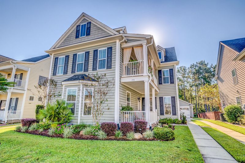 216 Cameron St, Summerville, SC 29483