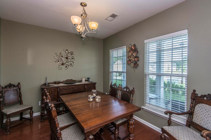 628 English Oak Cir, Moncks Corner, SC 29461