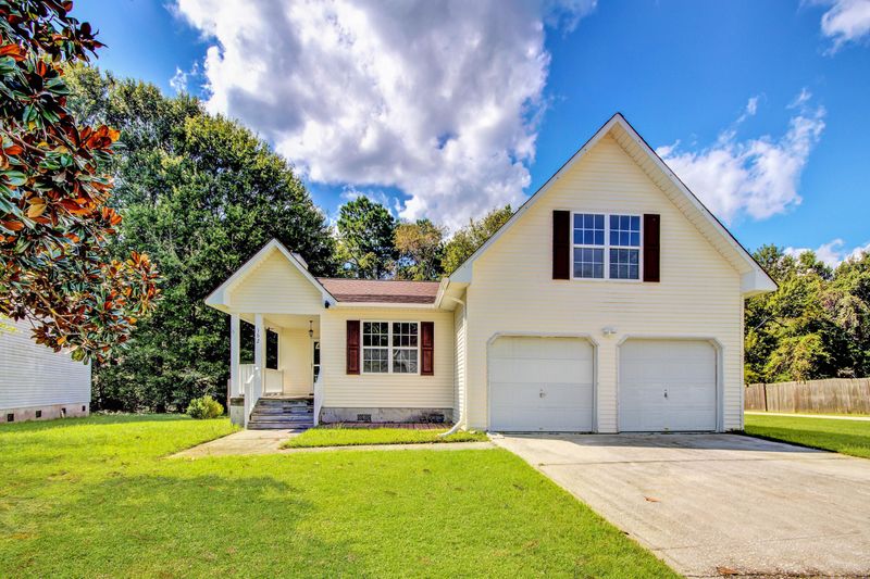 162 Two Hitch Rd, Goose Creek, SC 29445