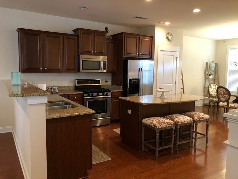 2516 Rutherford Way, Charleston, SC 29414
