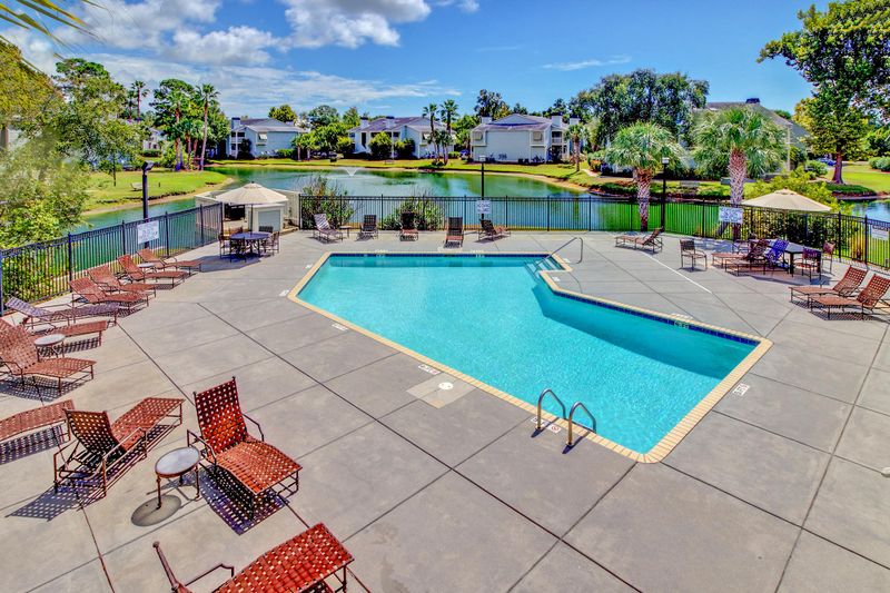 1481 Center St #501, Mount Pleasant, SC 29464