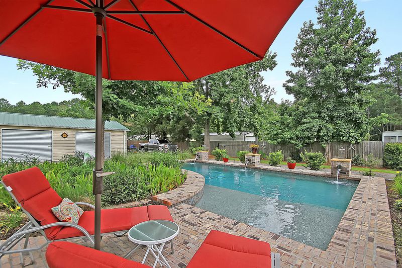 298 Scotch Range Rd, Summerville, SC 29483