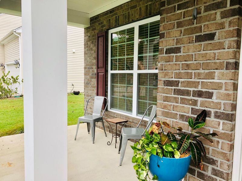 1904 Crossbill Trl, Hanahan, SC 29410