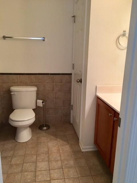 2456 Commencement Ln, North Charleston, SC 29406