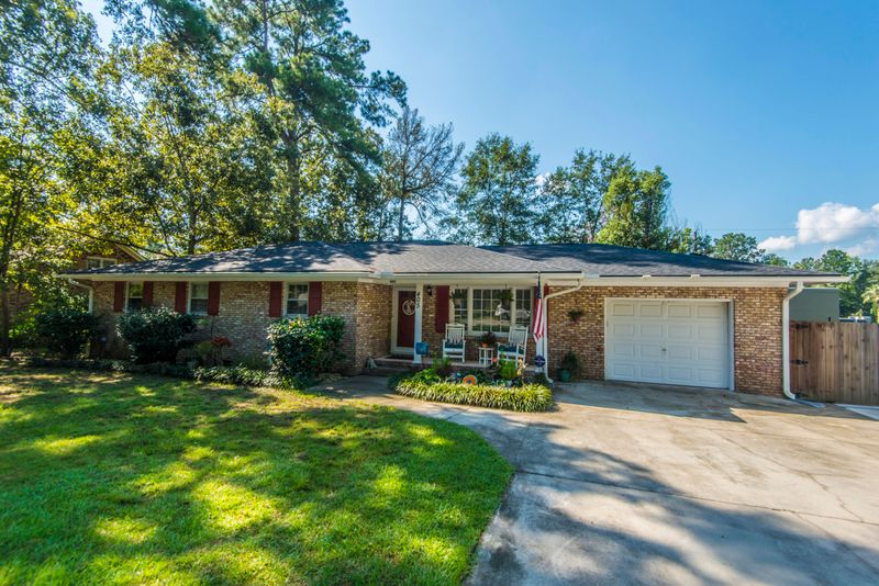 405 Partridge Cir, Summerville, SC 29485