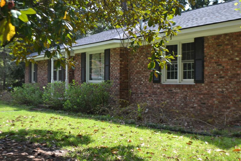 120 Camelia Dr, Summerville, SC 29485