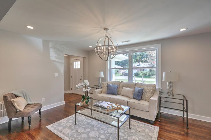 343 Canterbury Rd, Charleston, SC 29407