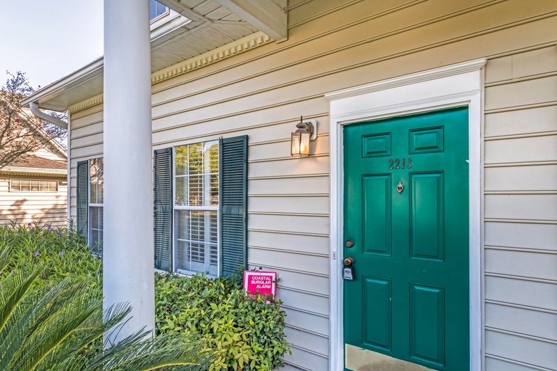 2213 Kings Gate Ln, Mount Pleasant, SC 29466