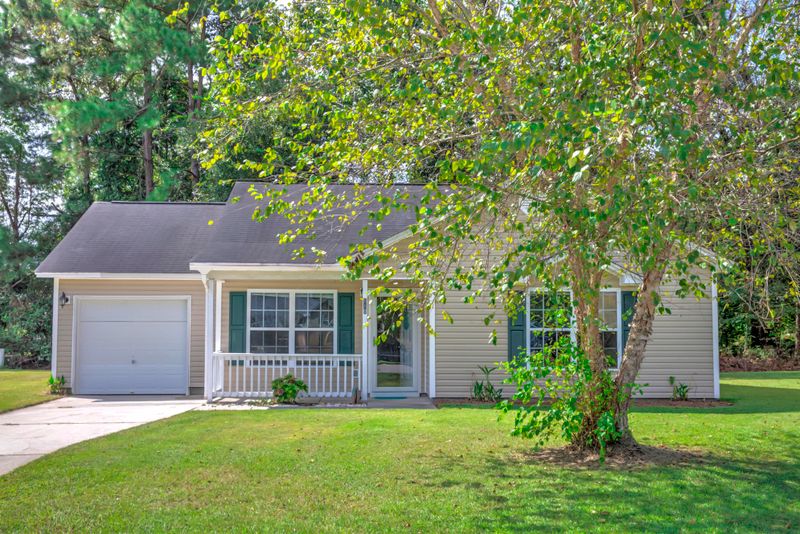 110 Cross Tie Ct, Summerville, SC 29486