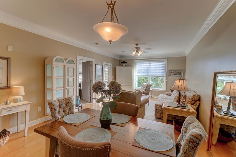 2244 Ashley Crossing Dr #1123, Charleston, SC 29414