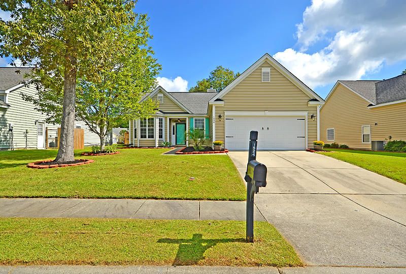 1524 Ashley Garden Blvd, Charleston, SC 29414