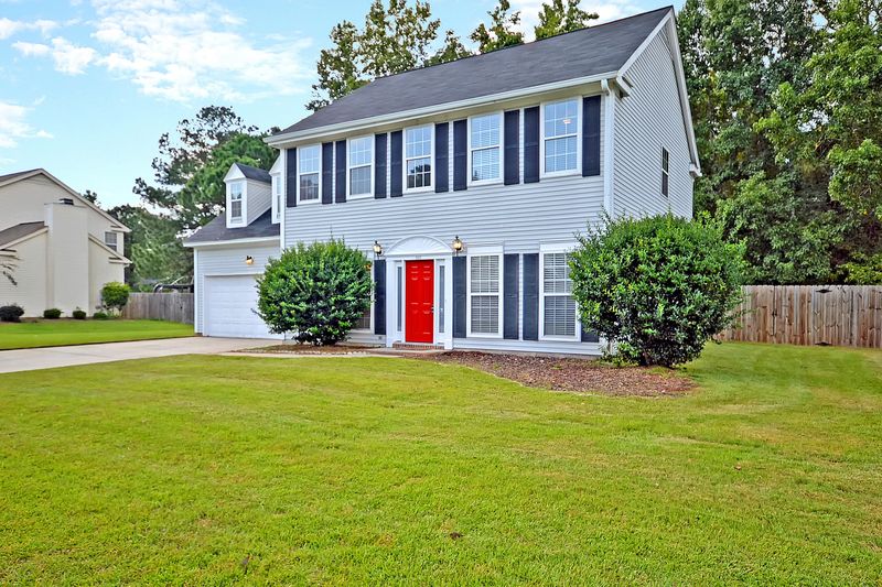207 Saint Awdry St, Summerville, SC 29485