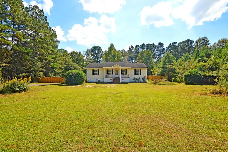 135 Lazy Acres Loop, Summerville, SC 29483