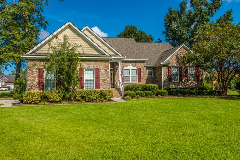 107 Amanda Cir, Goose Creek, SC 29445