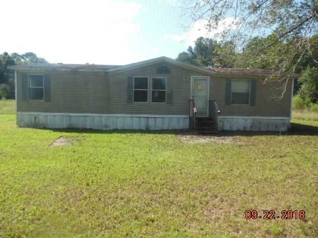 713 Calvin Ln, Bonneau, SC 29431
