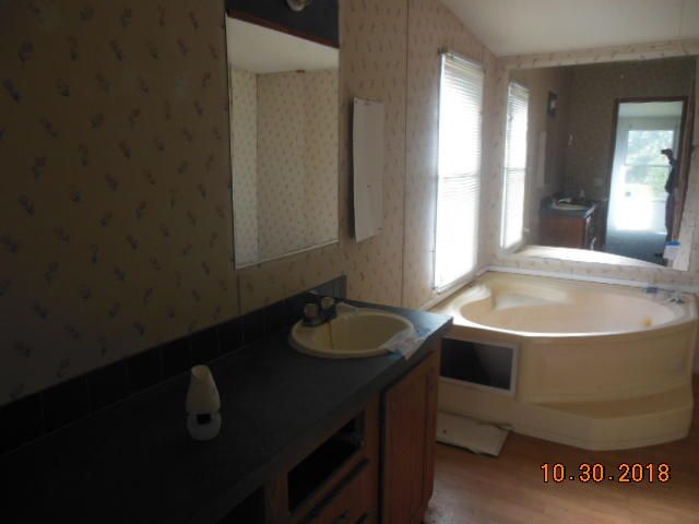 713 Calvin Ln, Bonneau, SC 29431