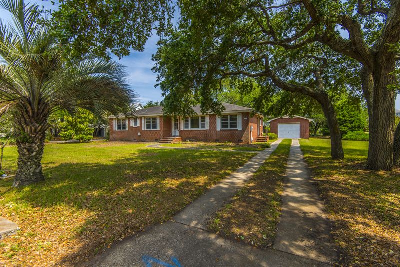 3103 Middle St, Sullivans Island, SC 29482
