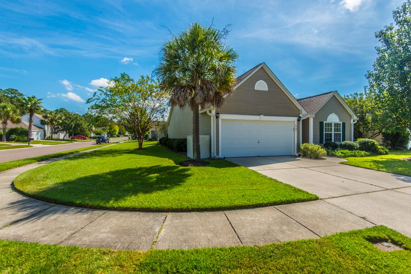 1401 Wellesley Cir, Mount Pleasant, SC 29466
