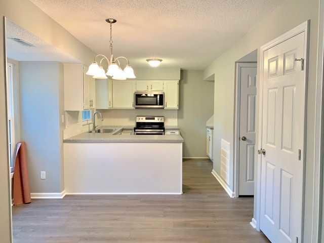 326 Damascus Dr, Summerville, SC 29483