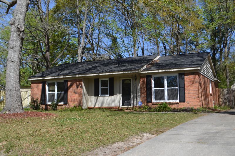 7692 Midwood Dr, North Charleston, SC 29420