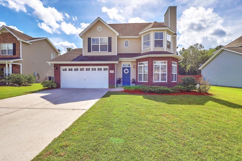 222 Westbrooke Rd, Summerville, SC 29486