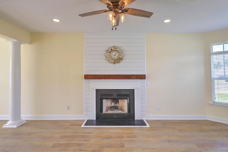 222 Westbrooke Rd, Summerville, SC 29486