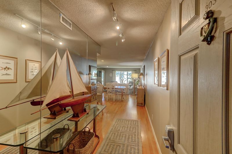 303 Yacht Harbor Ct, Isle Of Palms, SC 29451