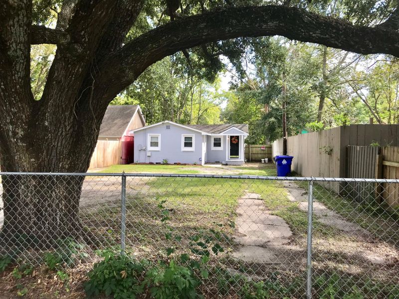 1923 English St, North Charleston, SC 29405