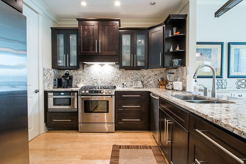 175 Concord St #102, Charleston, SC 29401