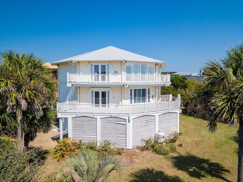 2 51st Ave, Isle Of Palms, SC 29451