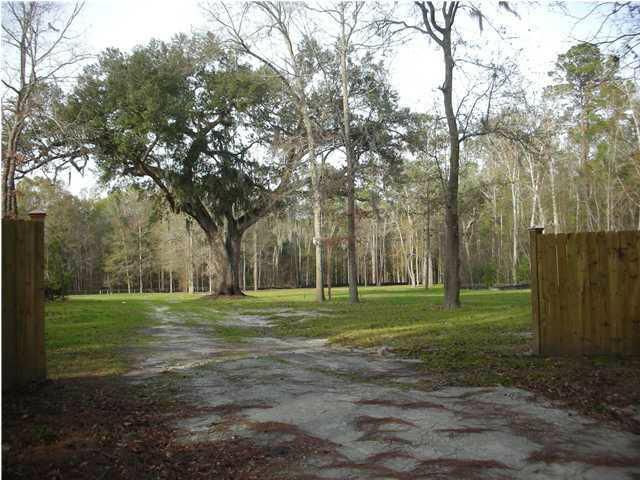 600 Twin Lakes Dr, Summerville, SC 29483