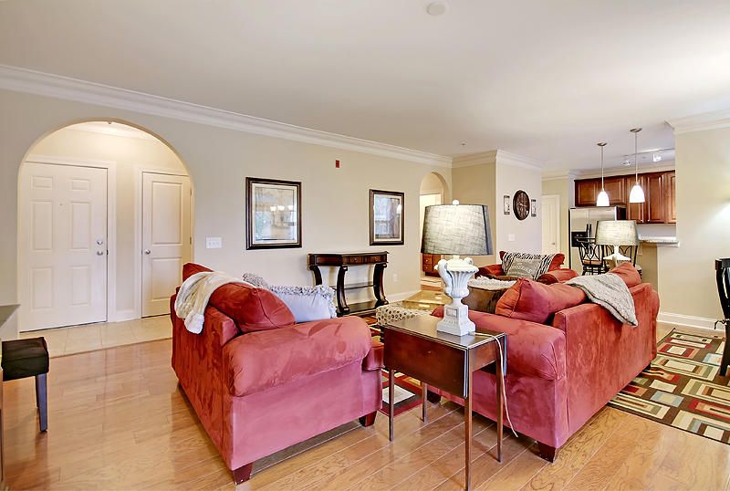 2200 Belle Isle Ave #301, Mount Pleasant, SC 29464