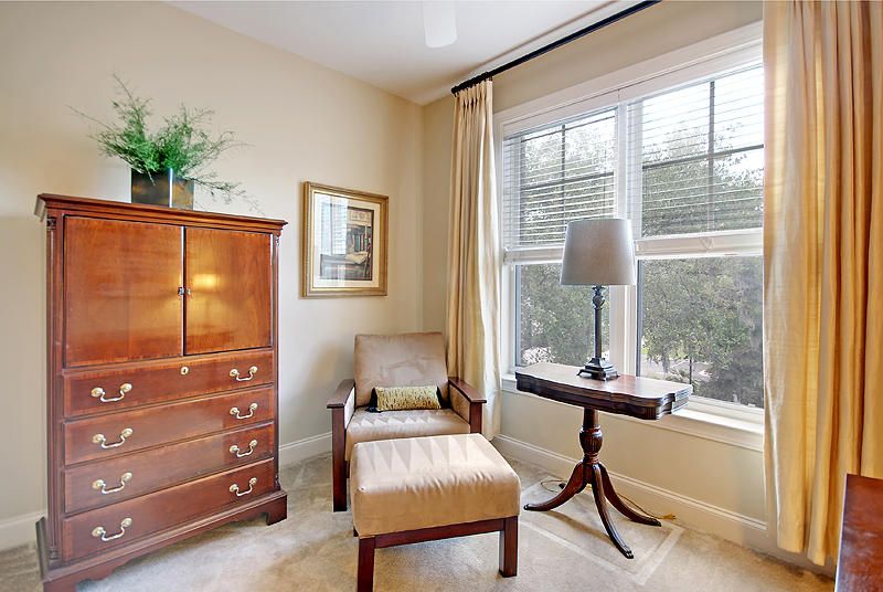 2200 Belle Isle Ave #301, Mount Pleasant, SC 29464