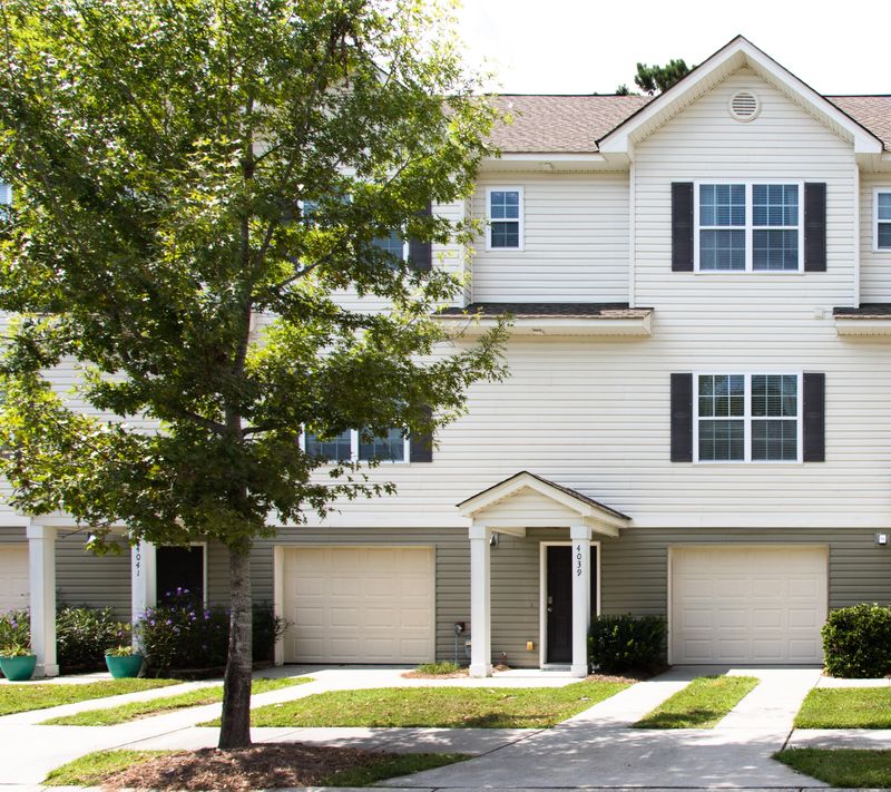 4039 Hartland St, Charleston, SC 29414