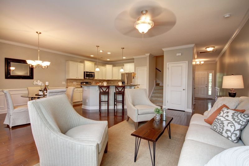 2056 Promenade Ct, Mount Pleasant, SC 29466
