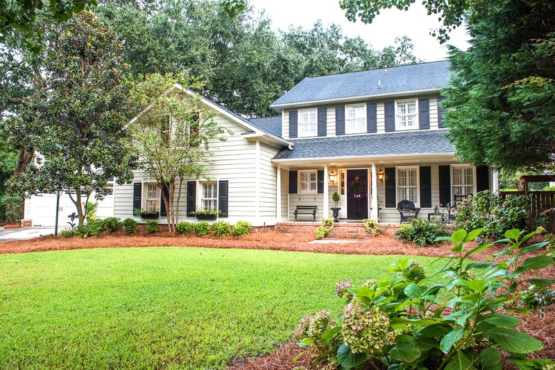 734 Mildenhall Rd, Mount Pleasant, SC 29464