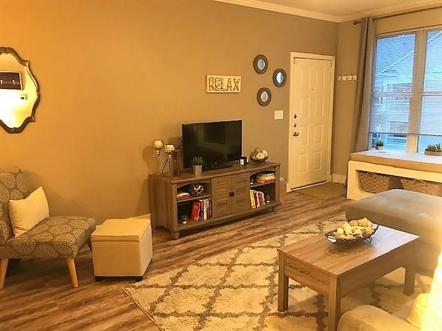 100 Bucksley Dr #303, Daniel Island, SC 29492