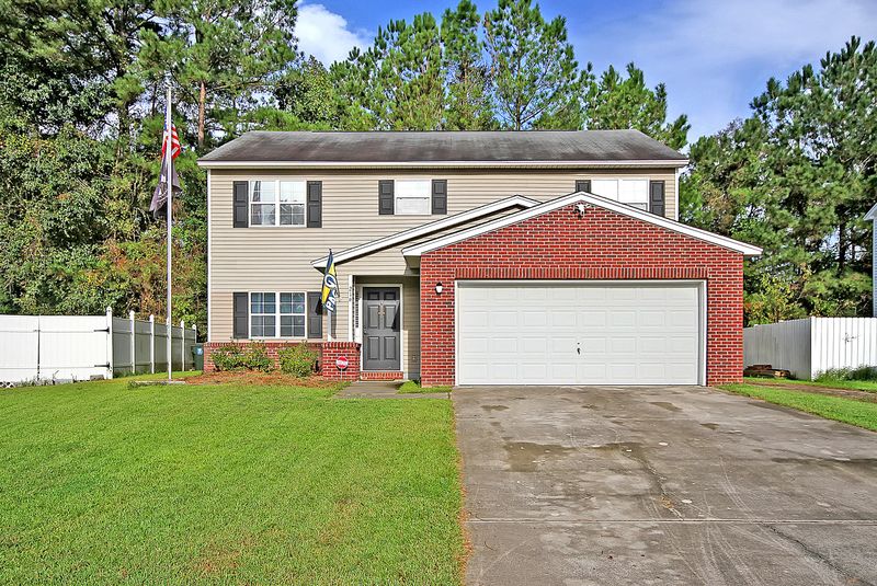216 Ponderosa Dr, Ladson, SC 29456
