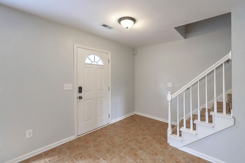 8474 William Moultrie Dr, North Charleston, SC 29420