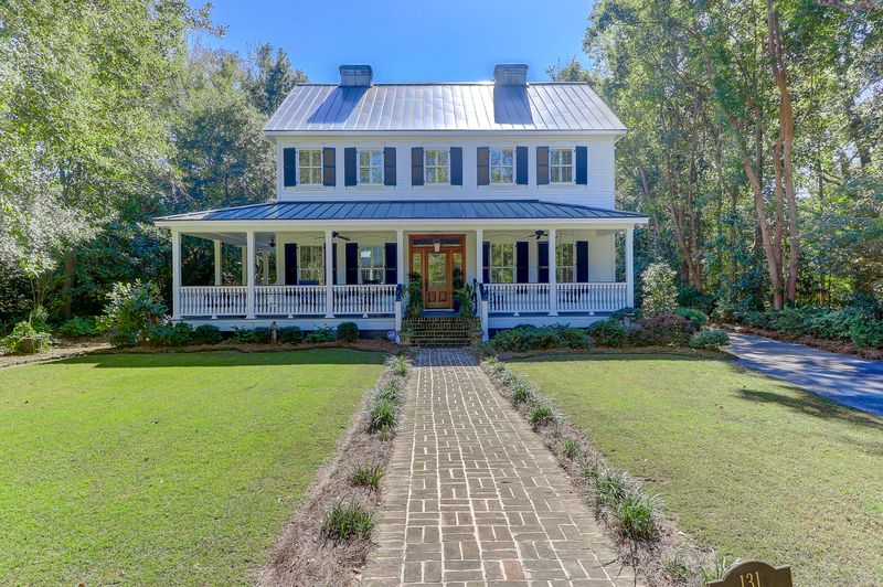 131 Linwood Ln, Summerville, SC 29483