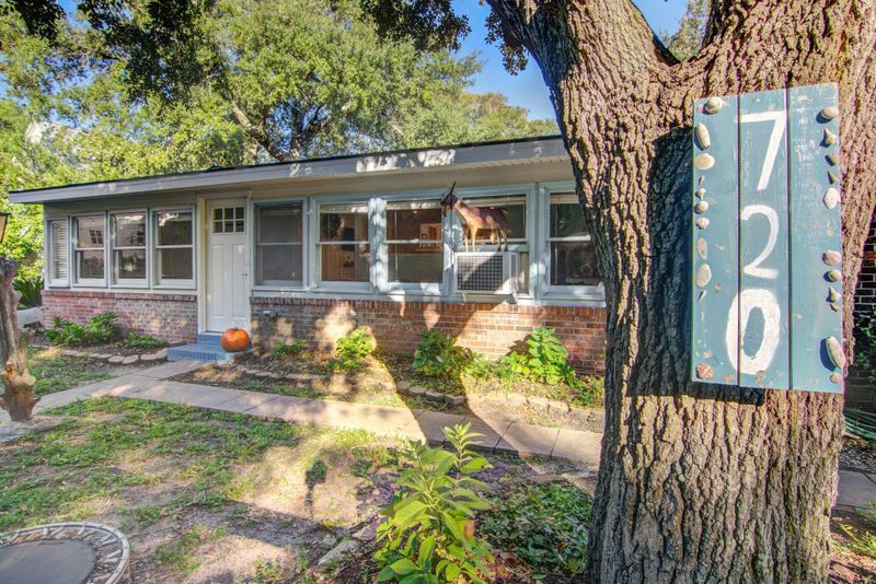 720 E Cooper Ave, Folly Beach, SC 29439
