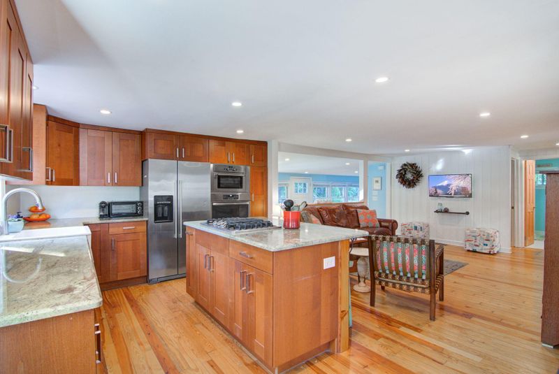 720 E Cooper Ave, Folly Beach, SC 29439