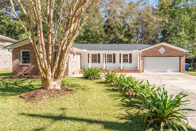 2039 Vestry Dr, Charleston, SC 29414