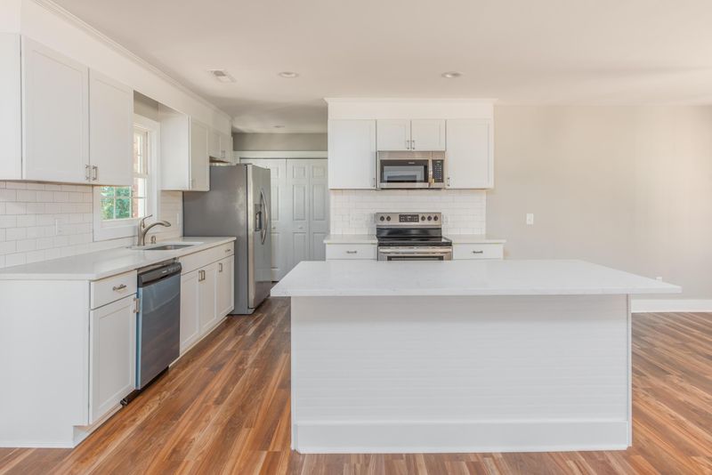 2039 Vestry Dr, Charleston, SC 29414