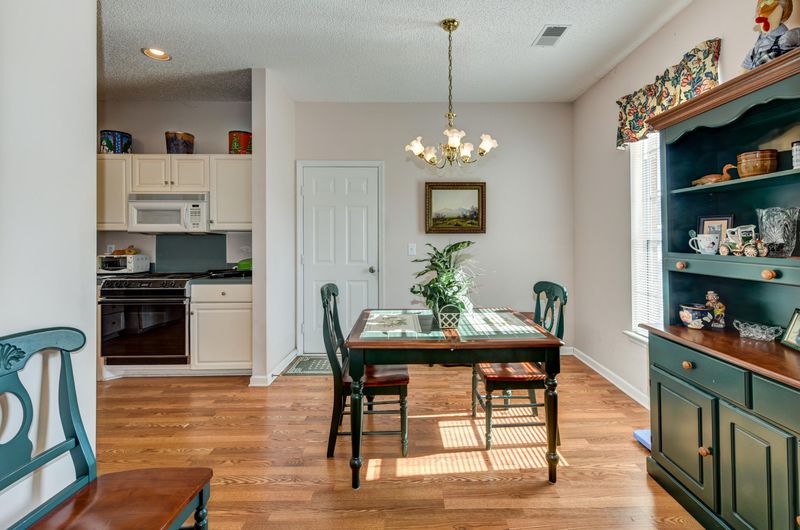 1203 Song Bird Ct, Hanahan, SC 29410