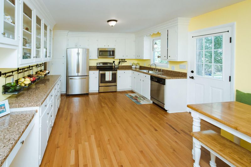 1559 Castlewick Ave, Johns Island, SC 29455