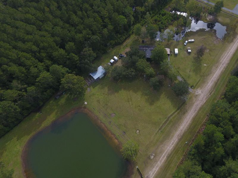 1020 Skeebs St, Mcclellanville, SC 29458