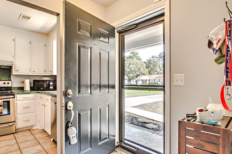 103 Alan Ct, Summerville, SC 29485