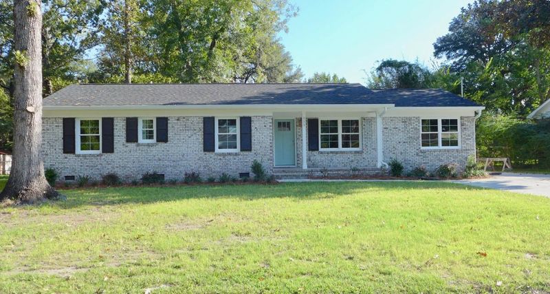 111 Monroe Dr, Ladson, SC 29456