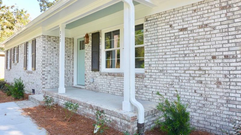 111 Monroe Dr, Ladson, SC 29456